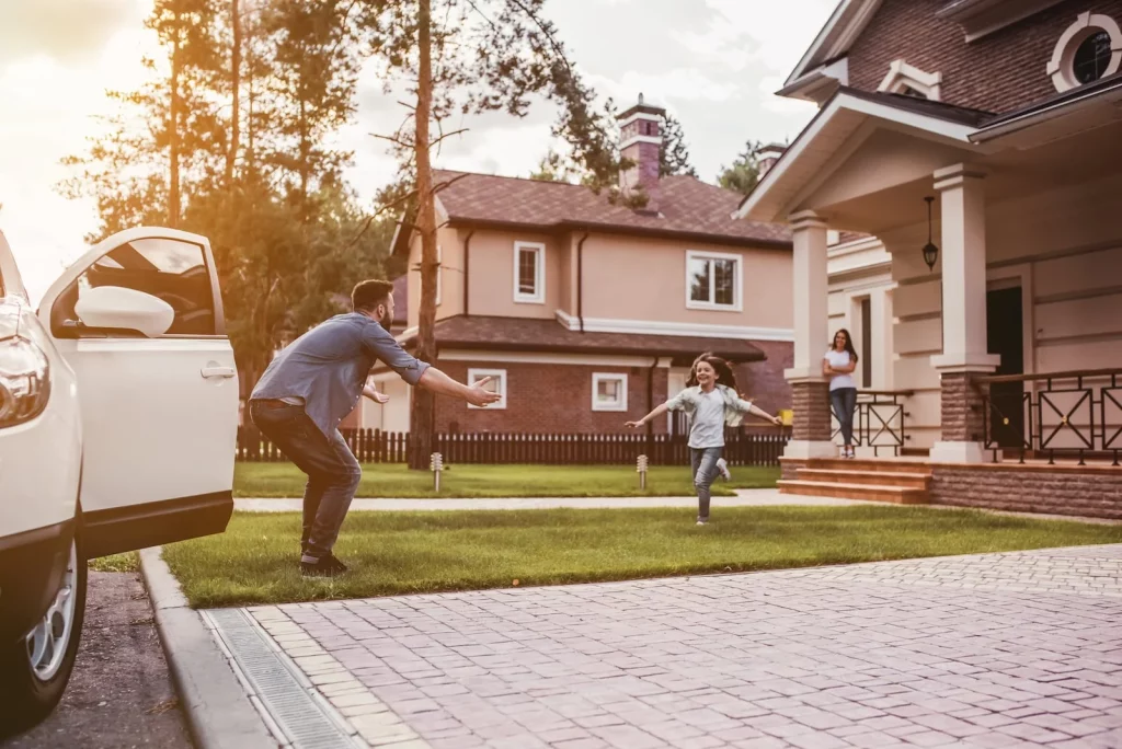 westchester family girl running to dad